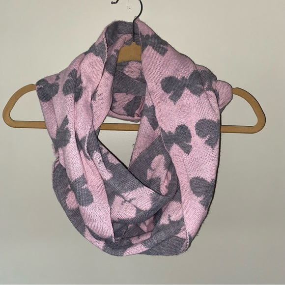 Charming Charlie Reversible Pink Grey Bow Infinity Scarf - Picture 4 of 10